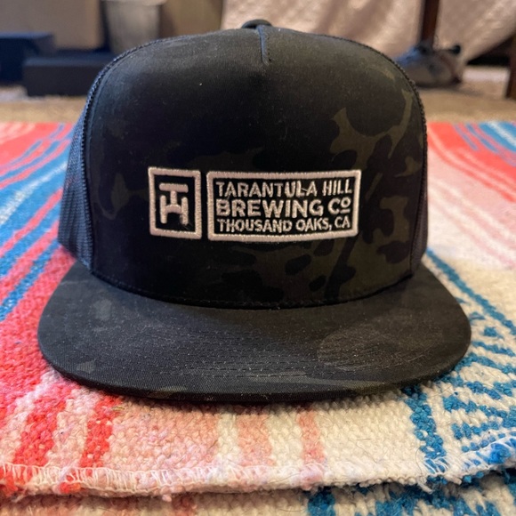 tarantula hill brewing Other - Tarantula Hill brewing company SnapBack camo trucker hat.